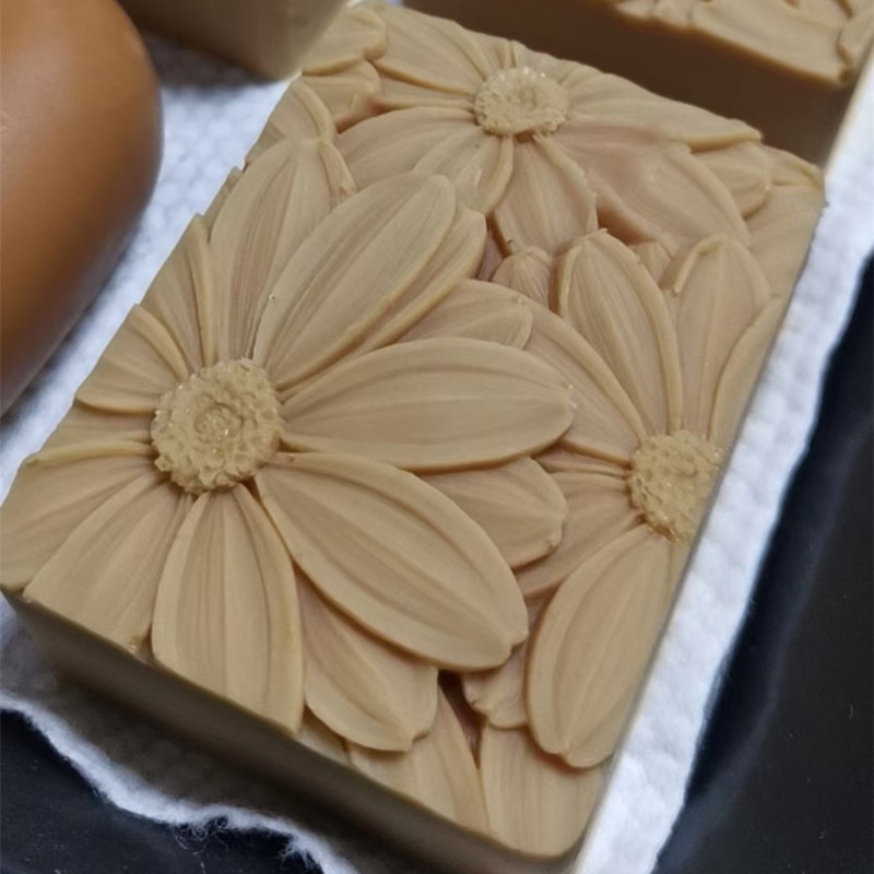 Newest!!!3d Elegant Sunflower  - огляд і ціна Soap Making Kit For Beginners