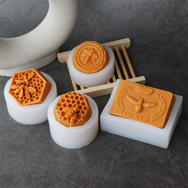 3D Flying Bee Honeycomb Candle - огляд і ціна Soap Making Instructions